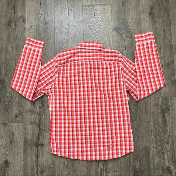 NWT Bundle of Three Hollister Button Downs - Picture 3 of 13